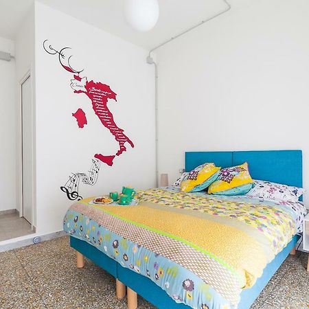 Vino E Vinili Bed & Breakfast Rome Bagian luar foto