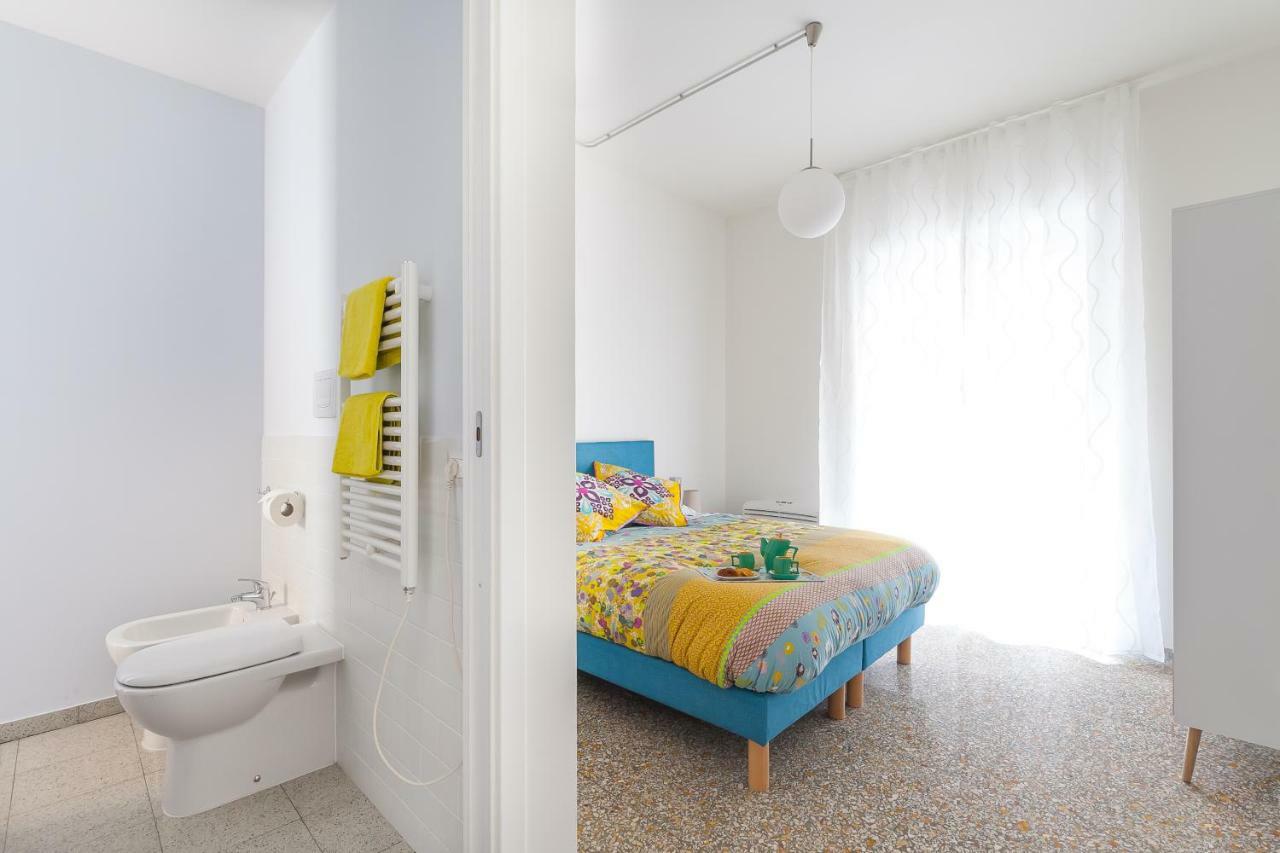 Vino E Vinili Bed & Breakfast Rome Bagian luar foto