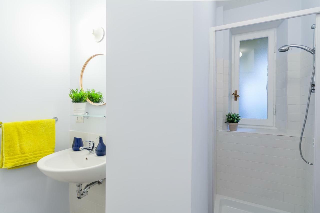 Vino E Vinili Bed & Breakfast Rome Bagian luar foto